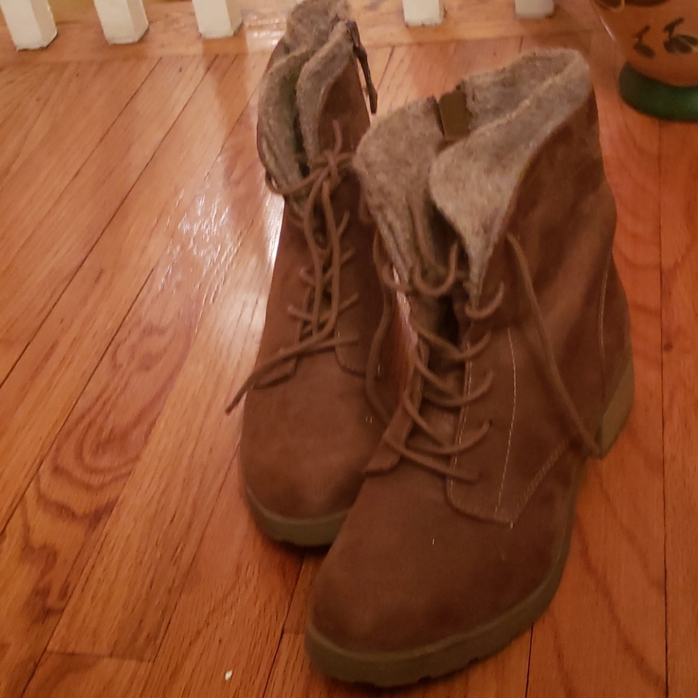 Women's boots